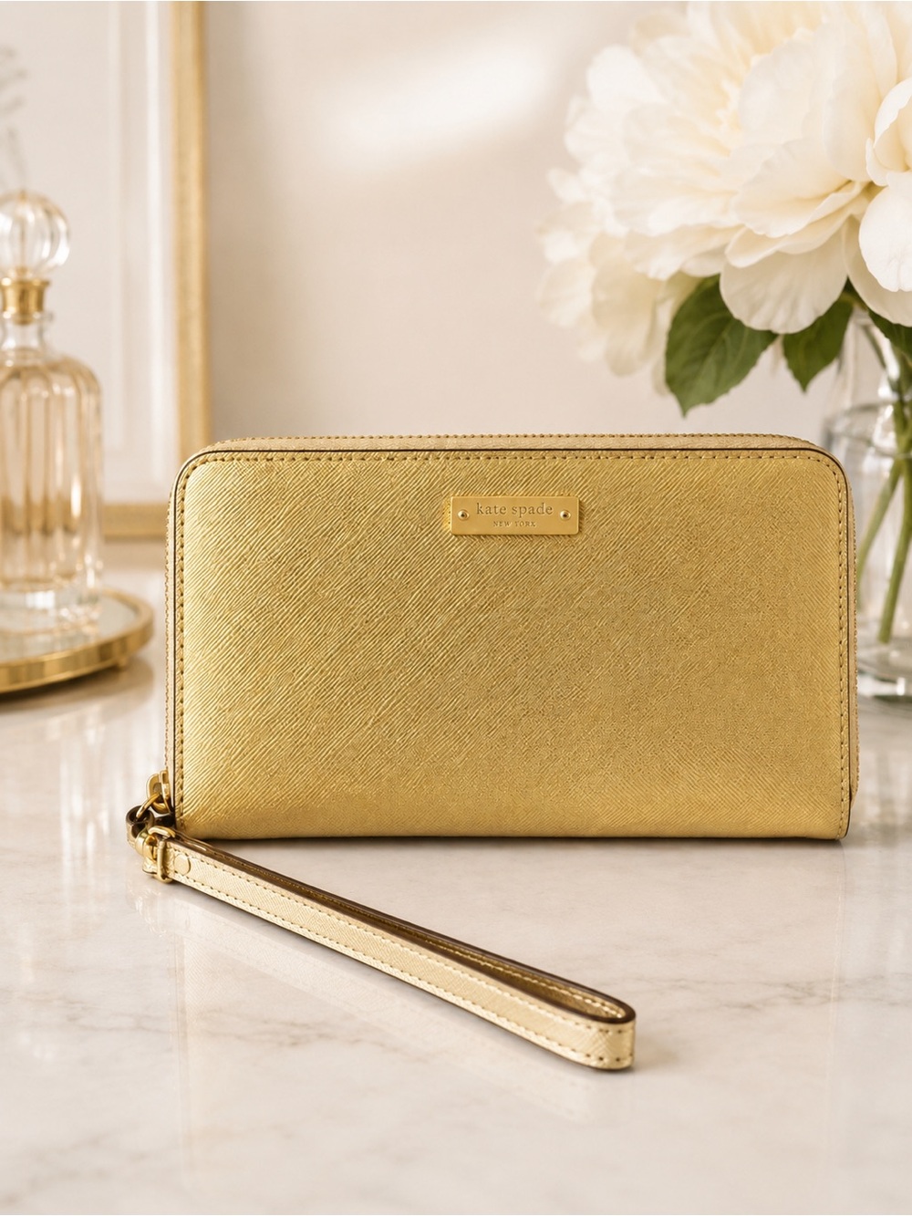 NWT kate spade Metallic Gold Saffiano Leather Zip Wristlet Wallet